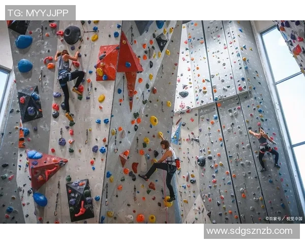 上海攀岩队技术争议引发热议攀岩爱好者的不同声音与观点碰撞 上海攀岩队技术争议引发热议攀岩爱好者的不同声音与观点碰撞
