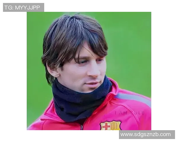 足球明星背后的故事:父母如何塑造他们的职业生涯与人生价值 足球明星背后的故事:父母如何塑造他们的职业生涯与人生价值